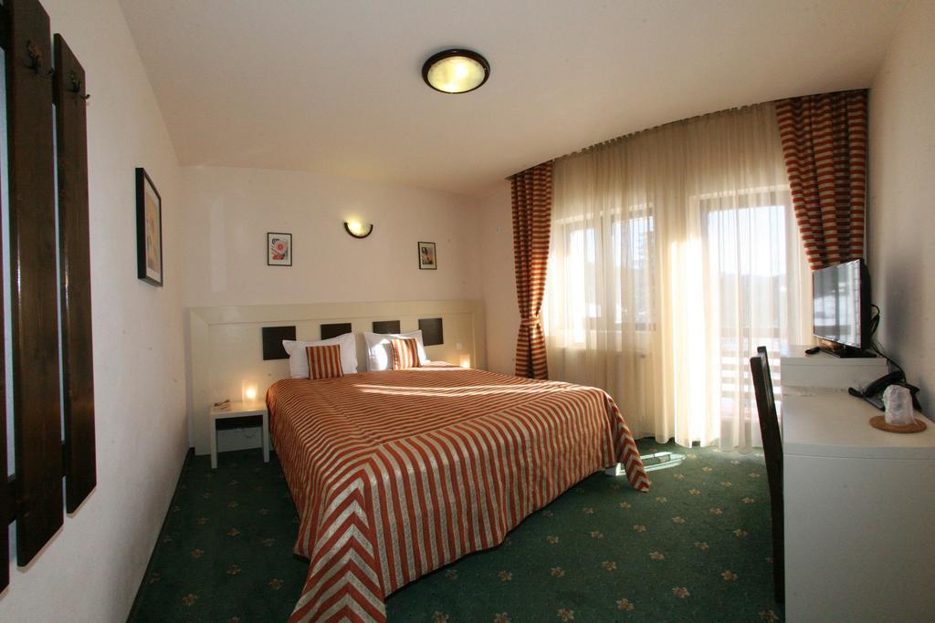 Hotel Draga Maria Предял Экстерьер фото