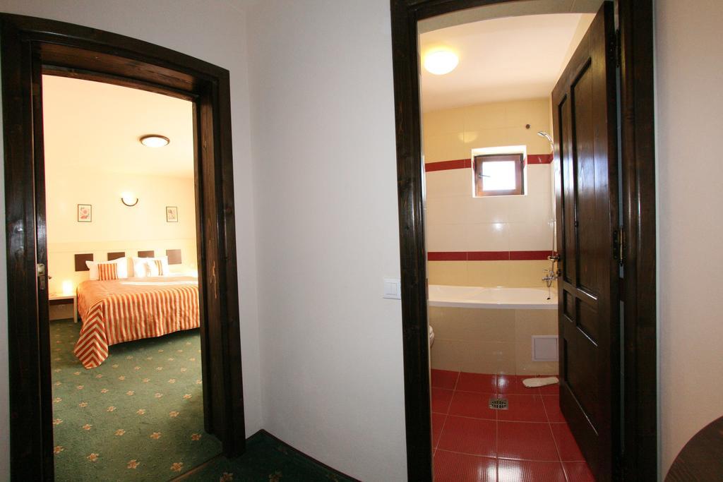 Hotel Draga Maria Предял Экстерьер фото